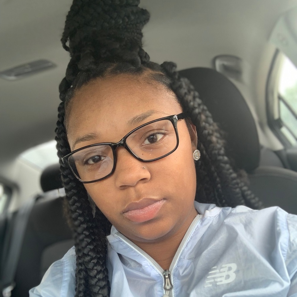 Meet your Posher, Traciena